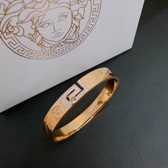 Versace bracelet 11lyh209